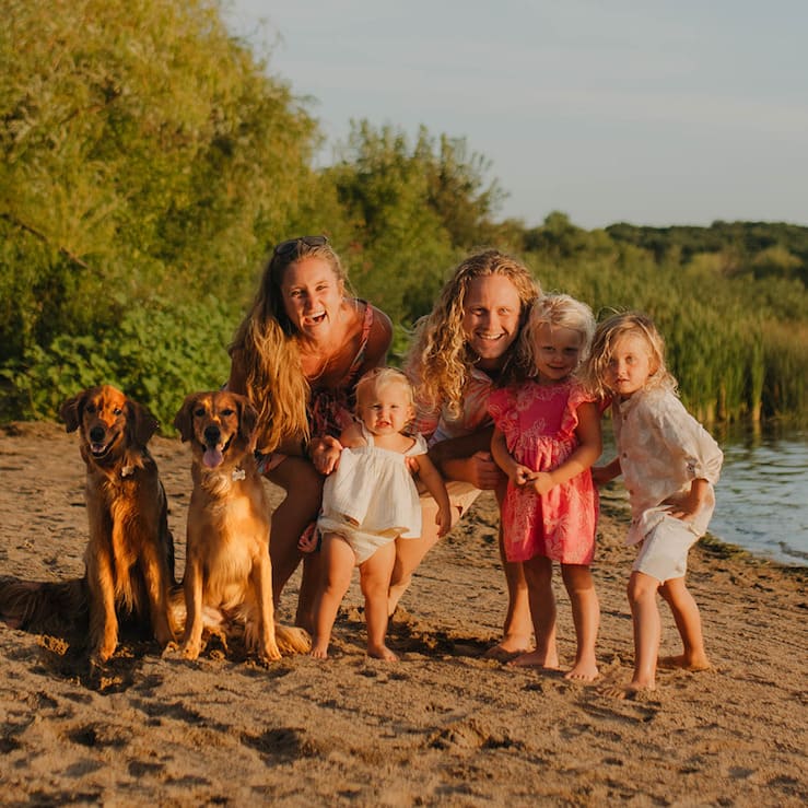 rachel and bryant amundson family